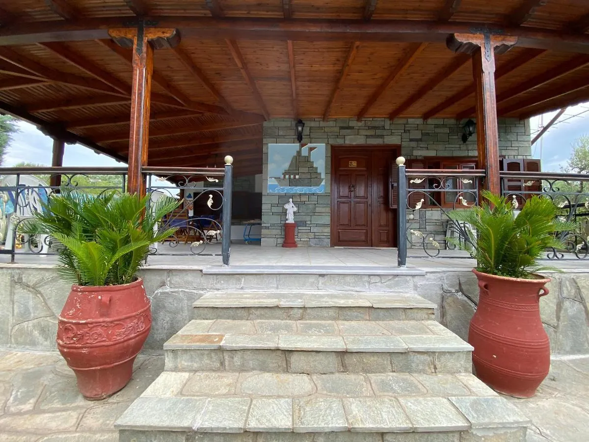 Beachfront Cottage Nea Triglia